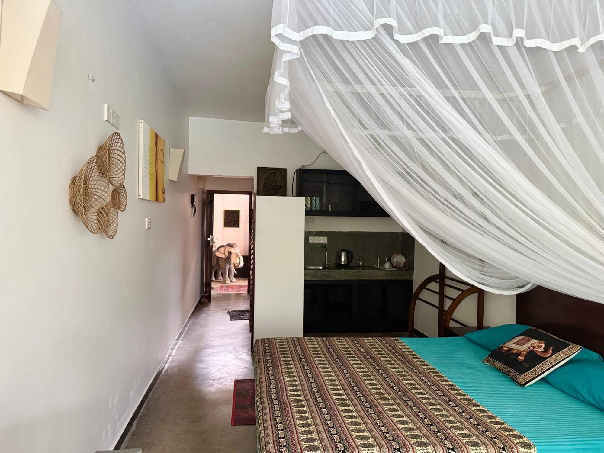Swastha Ayurveda Villa Hikkaduwa Room photo