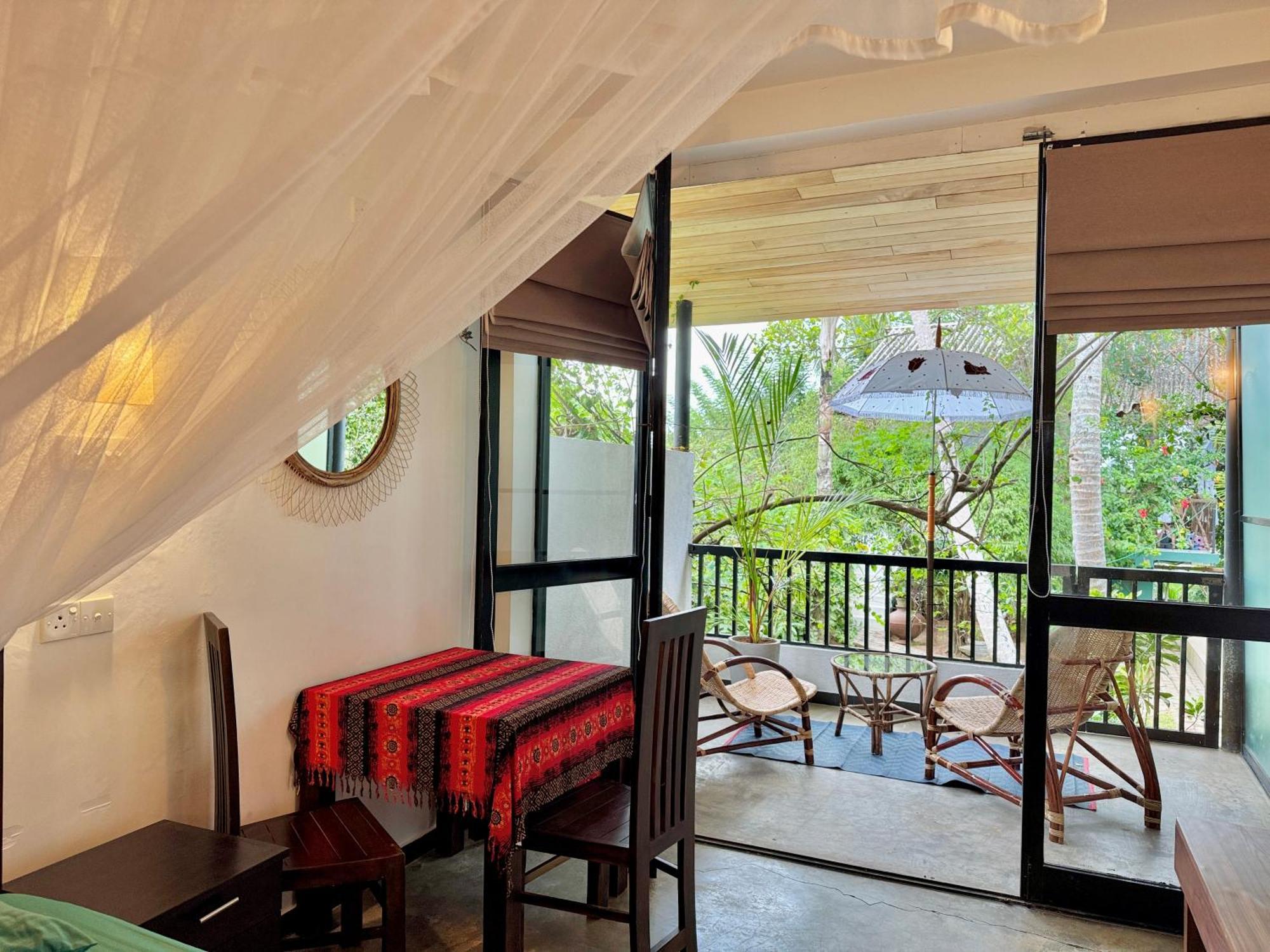 Swastha Ayurveda Villa Hikkaduwa Exterior photo